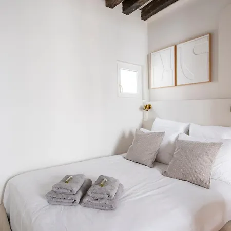 Super - Montorgueil - Designer Apartment